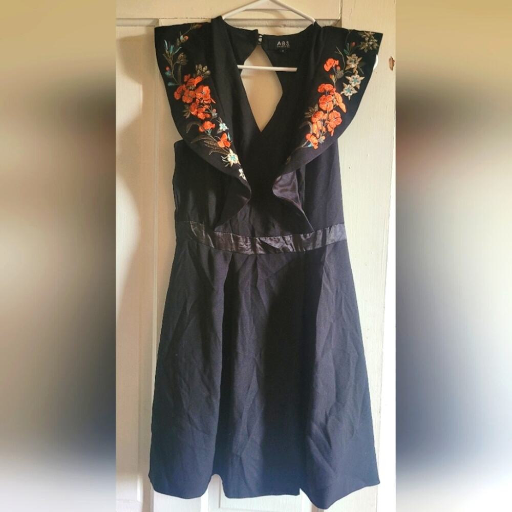 ABS Collection sleeveless embroidered dress, size 4